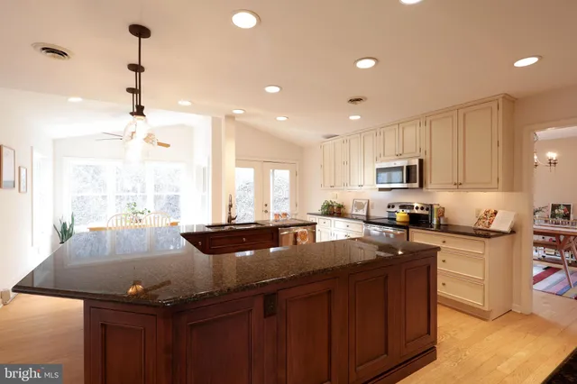 $539,900 | 1359 Sandpiper Drive, State College, PA 16801