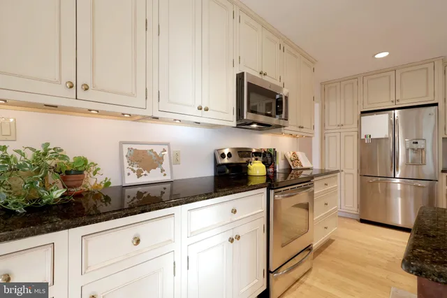 $539,900 | 1359 Sandpiper Drive, State College, PA 16801