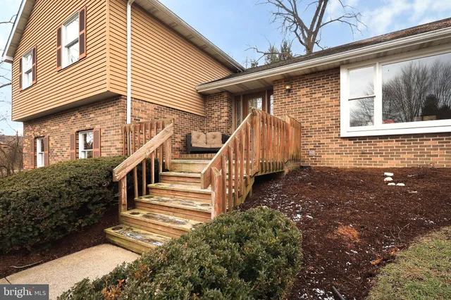 $539,900 | 1359 Sandpiper Drive, State College, PA 16801