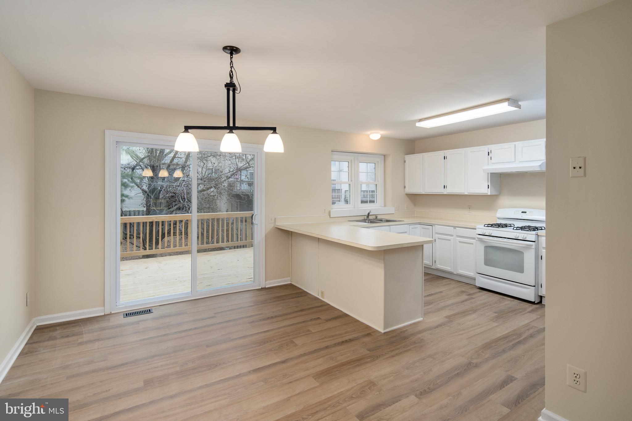 808 Harrogate Road Fredericksburg, VA 22406 - Photo 4 of 31 Gallery Image 4