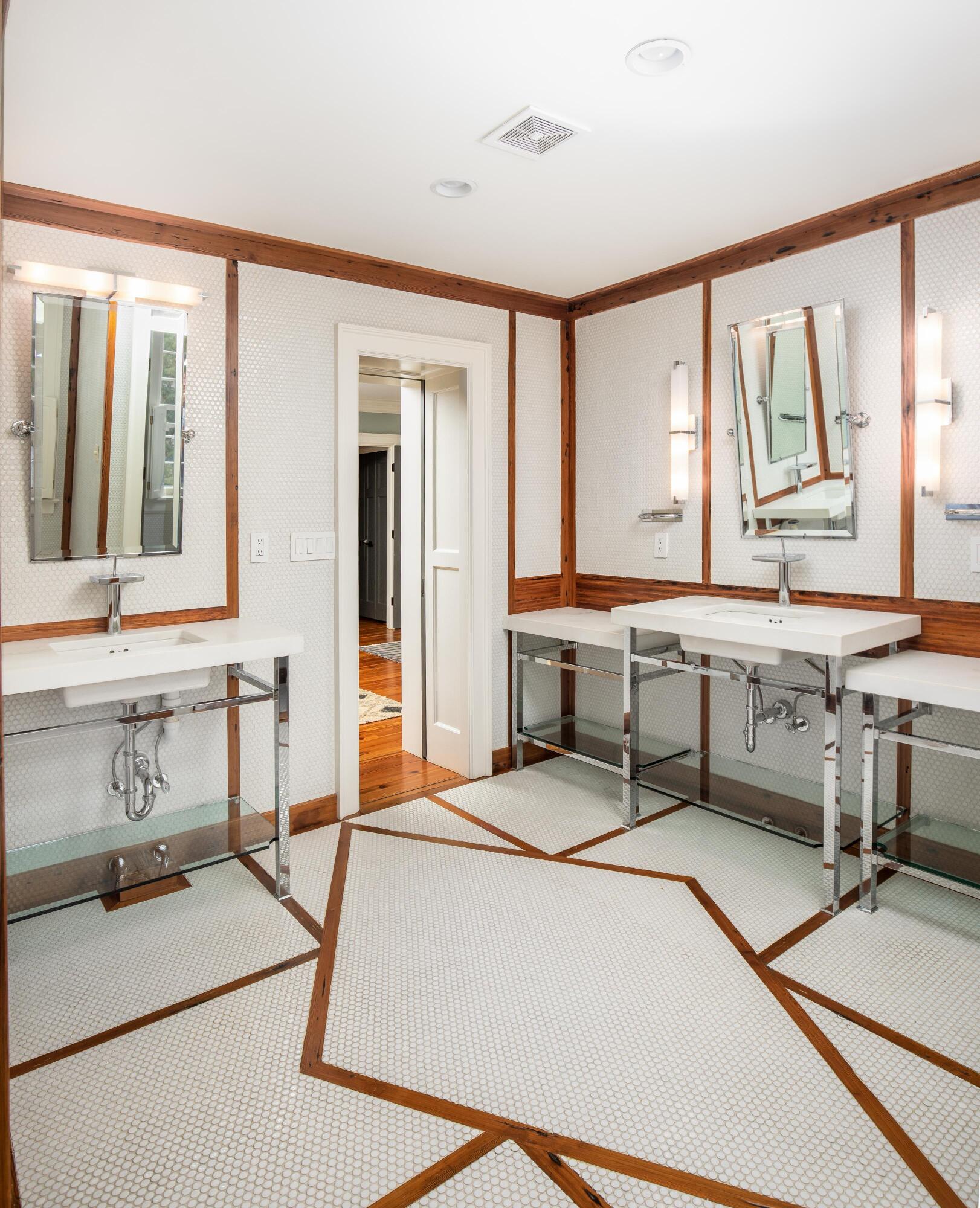 48 Bull Street, Unit B Charleston, SC 29401 - Photo 15 of 22 22229-20181010-1K7A0648EllisCreekLLC-Edi