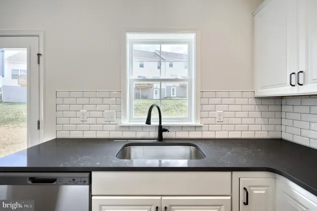 $344,200 | 7865 Briarwood Drive, Harrisburg, PA 17112