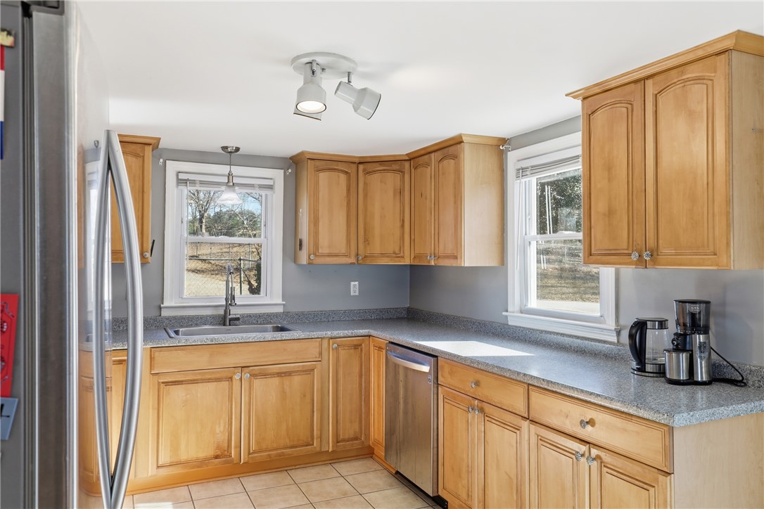 609 Roe Road Greenville, SC 29611 - Photo 5 of 23 Gallery Image 5