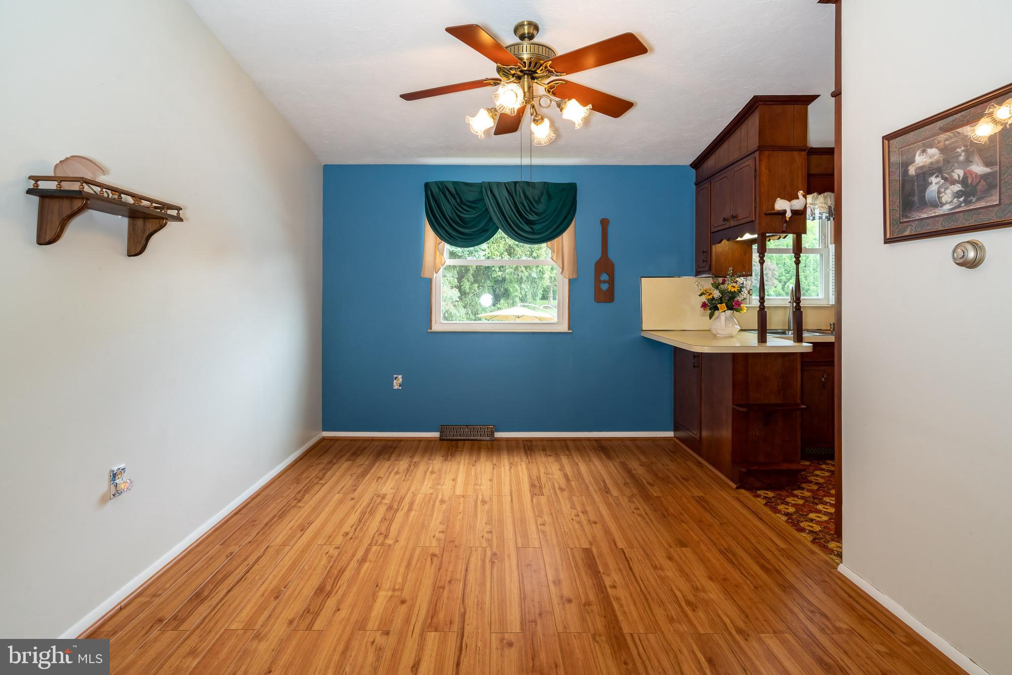 100 Bender Mill Road Lancaster, PA 17603 - Photo 18 of 34 Dining Room