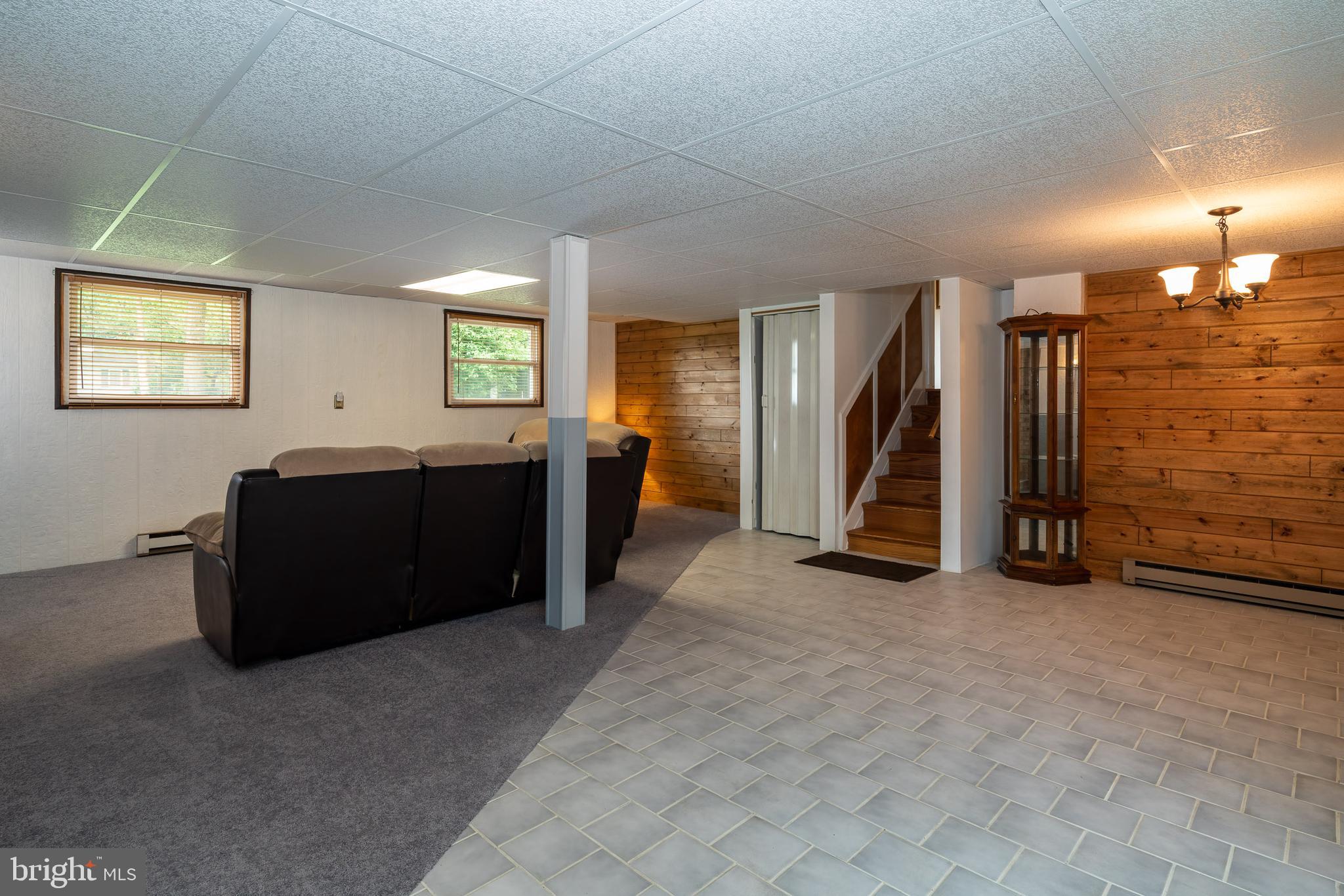 100 Bender Mill Road Lancaster, PA 17603 - Photo 23 of 34 Family Room