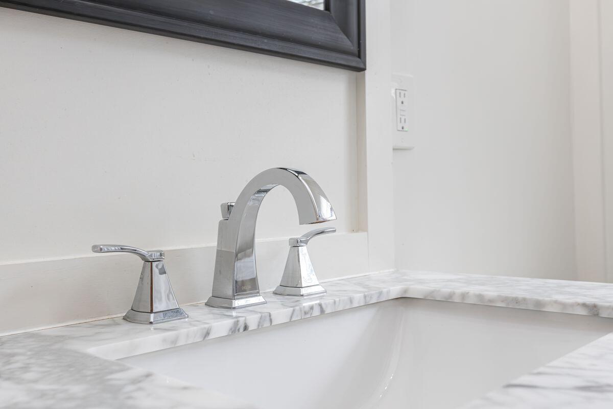 1411 Fontaine Road, Unit 202 Lexington, KY 40502 - Photo 13 of 24 photo_online_017