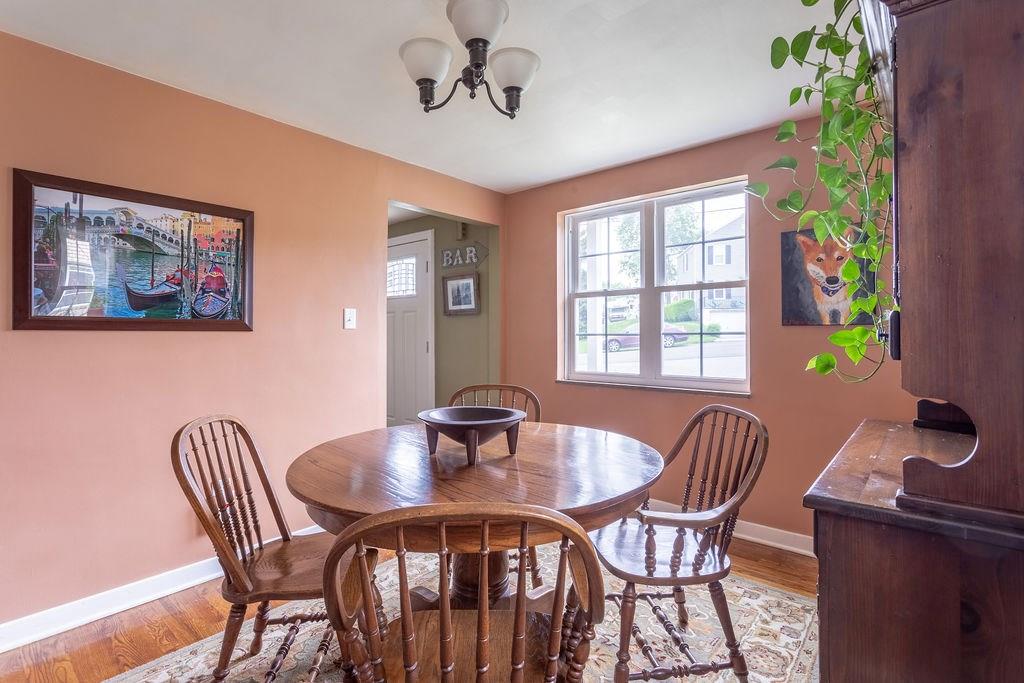 4104 Millington Road Pittsburgh, PA 15217 - Photo 5 of 25 Gallery Image 5