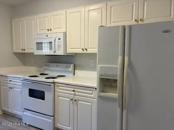 $209,500 | 904 Litchfield Way, Unit B, Wilmington, NC 28405