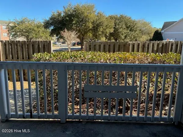 $209,500 | 904 Litchfield Way, Unit B, Wilmington, NC 28405