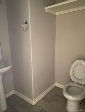 $900 | 610 South Linda Street, Unit 3, Alton, TX 78573