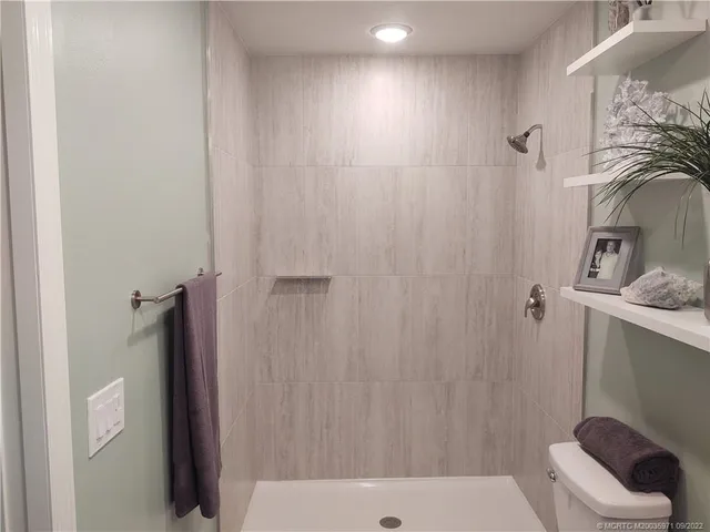 $377,000 | 2778 Southeast Birmingham Drive, Unit 3107, Stuart, FL 34994