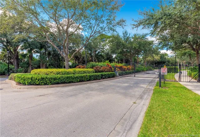 $377,000 | 2778 Southeast Birmingham Drive, Unit 3107, Stuart, FL 34994