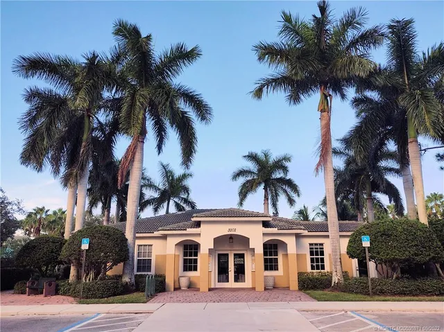 $377,000 | 2778 Southeast Birmingham Drive, Unit 3107, Stuart, FL 34994