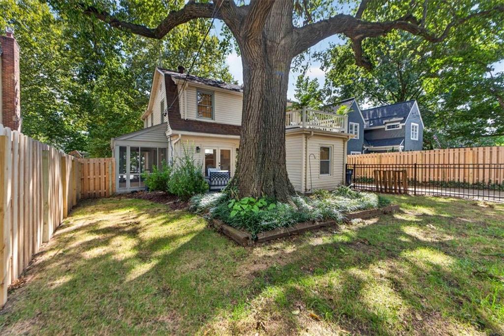 6848 Edgevale Road Kansas City, MO 64113 - Photo 35 of 36 Gallery Image 35