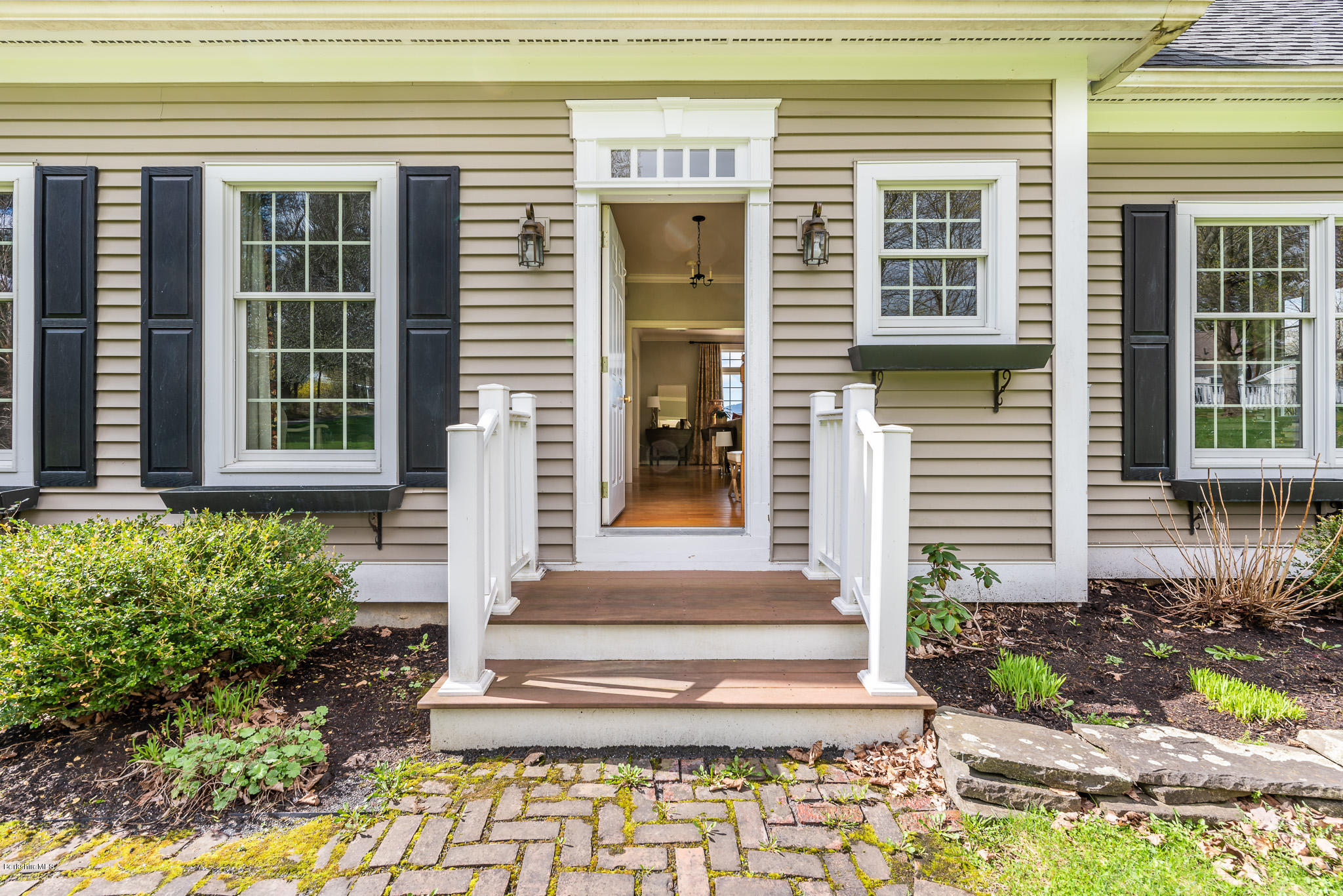 25 Stockbridge Road Lee, MA 01238 - Photo 21 of 26 Front Entrance
