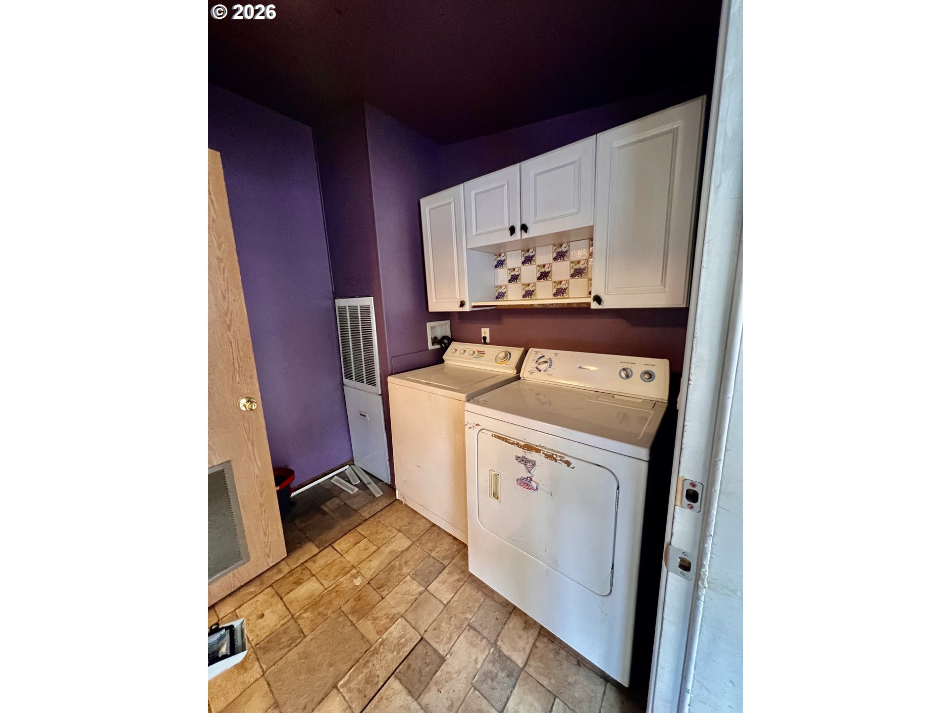 5200 Southeast 132nd Avenue, Unit 14 Portland, OR 97236 - Photo 16 of 17 a utility room with dryer and washer