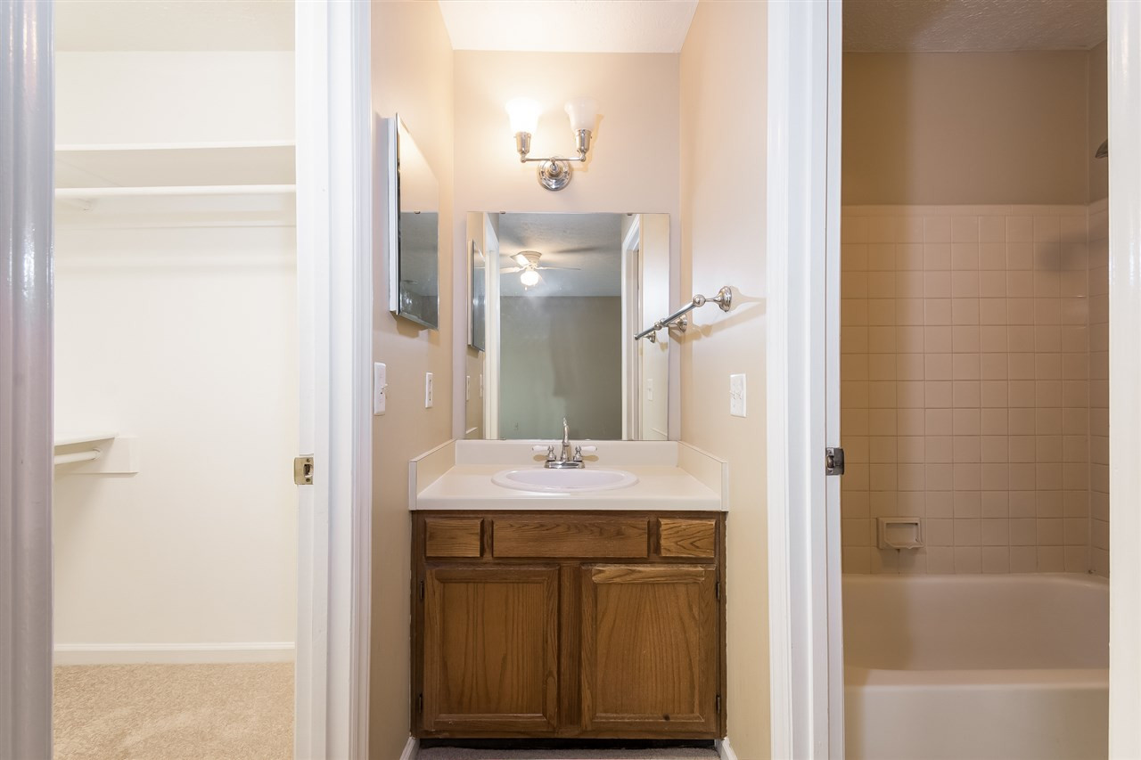 402 Broad Leaf Circle Raleigh, NC 27613 - Photo 13 of 17 Photo 13