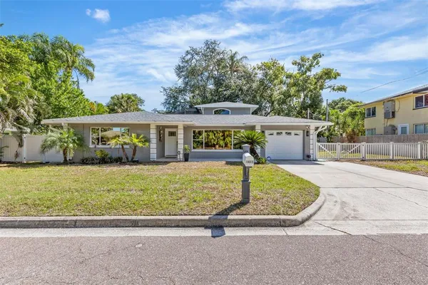 $5,000 | 1411 Sunset Drive, Clearwater, FL 33755