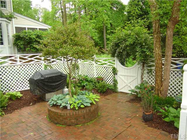 8804 Mourning Dove Road Raleigh, NC 27615 - Photo 23 of 25 Patio/Deck