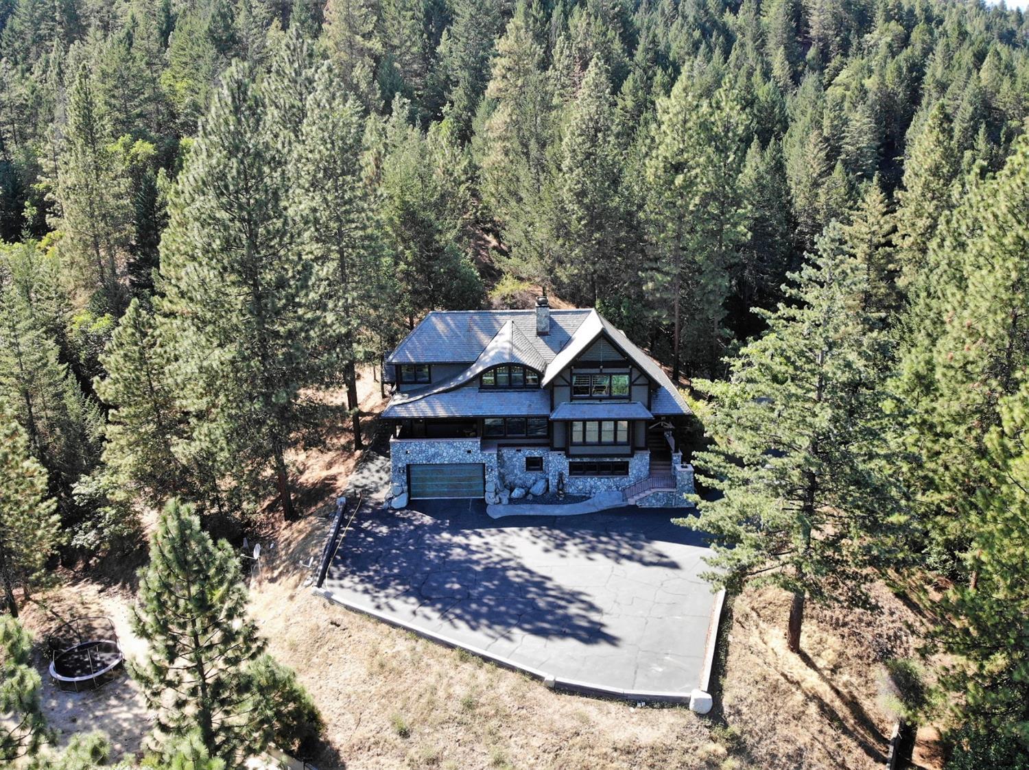 2379 Old Military Road Central Point, OR 97502 - Photo 2 of 21 Additional Photo