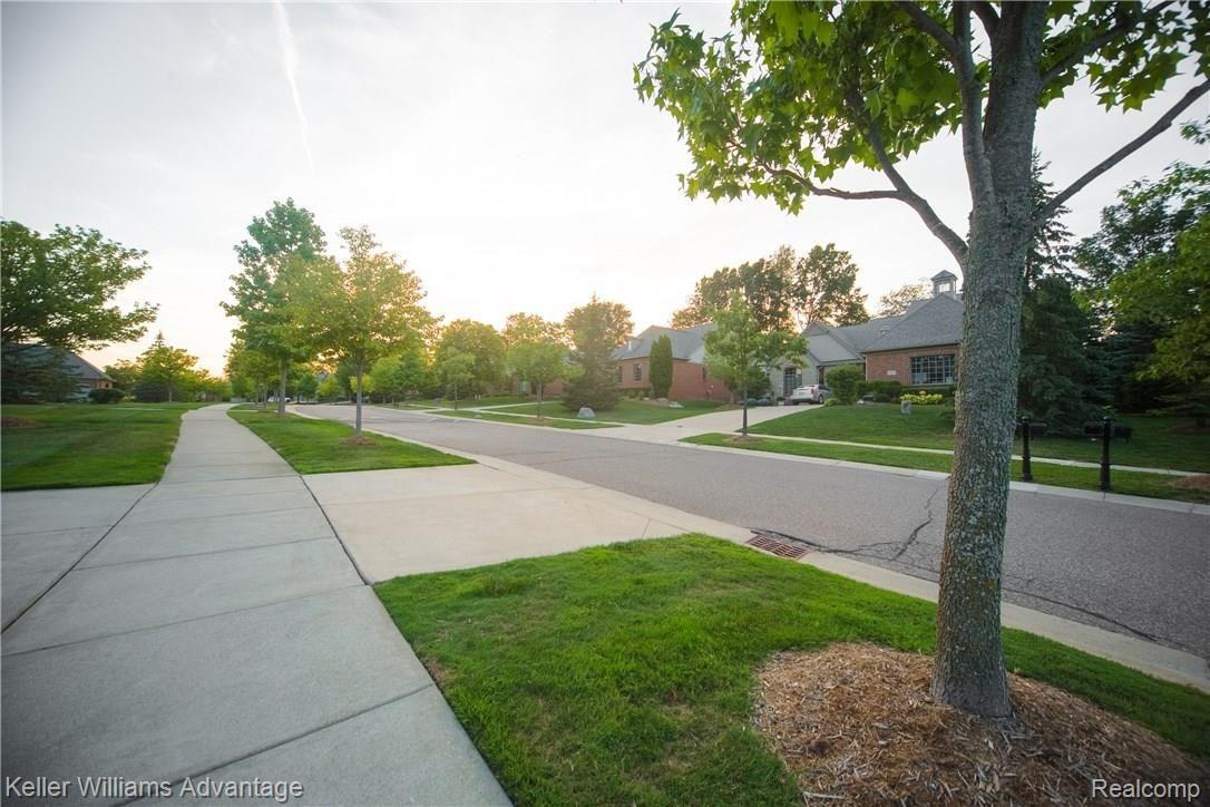4656 Oakhurst Ridge Road Clarkston, MI 48348 - Photo 54 of 87 4656 Oakhurst Ridge Ln Clark.-29
