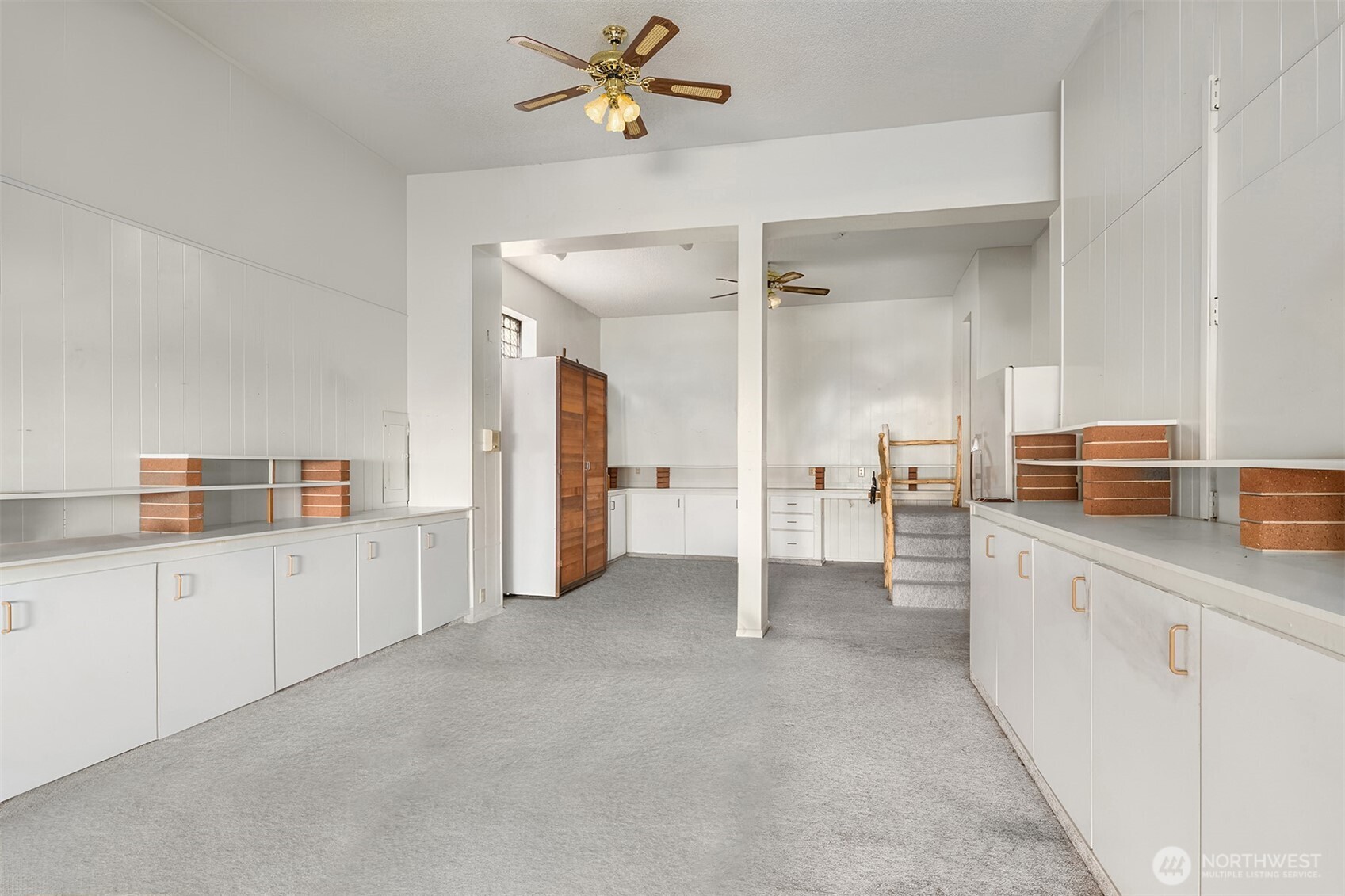 3606 West Commodore Way Seattle, WA 98199 - Photo 23 of 33