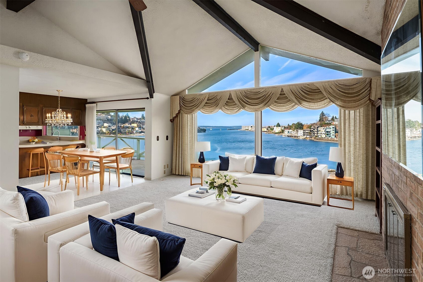 3606 West Commodore Way Seattle, WA 98199 - Photo 6 of 33