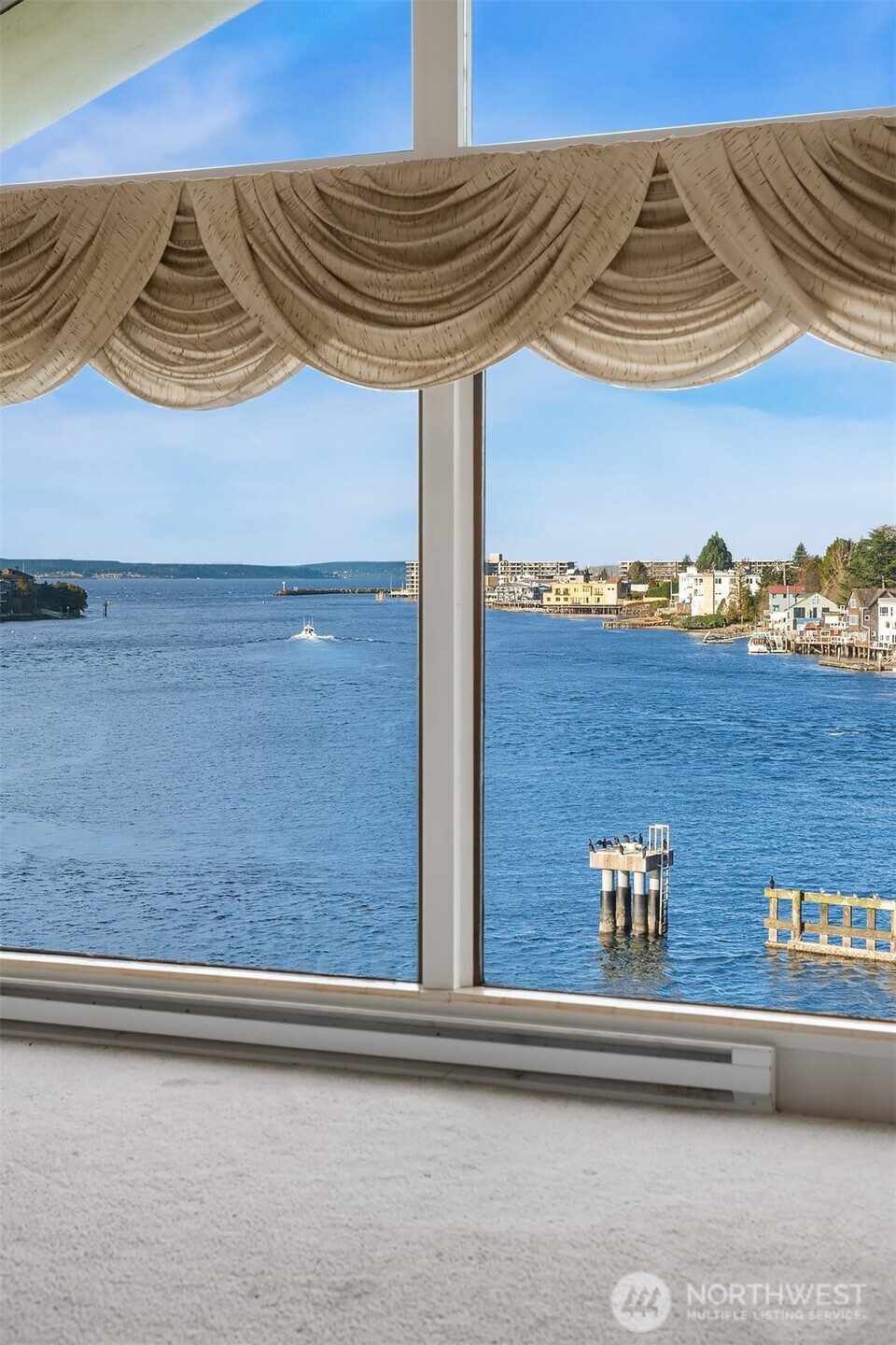 3606 West Commodore Way Seattle, WA 98199 - Photo 8 of 33