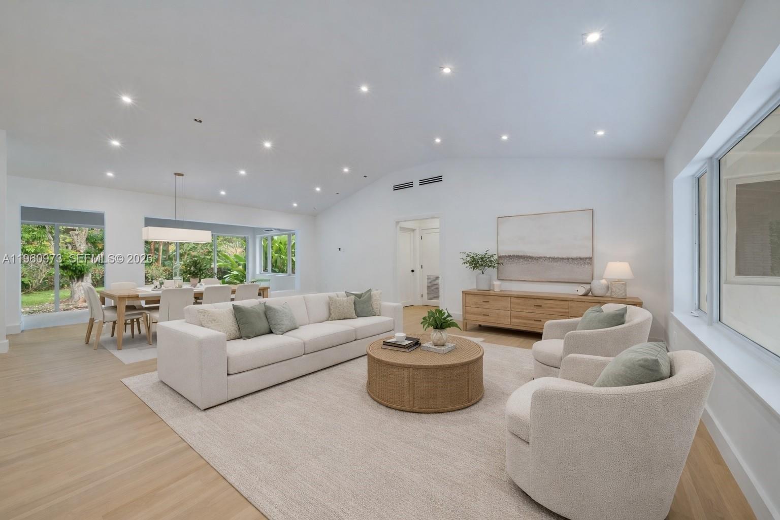 12535 Moss Ranch Road Pinecrest, FL 33156 - Photo 3 of 31 Virtual staging