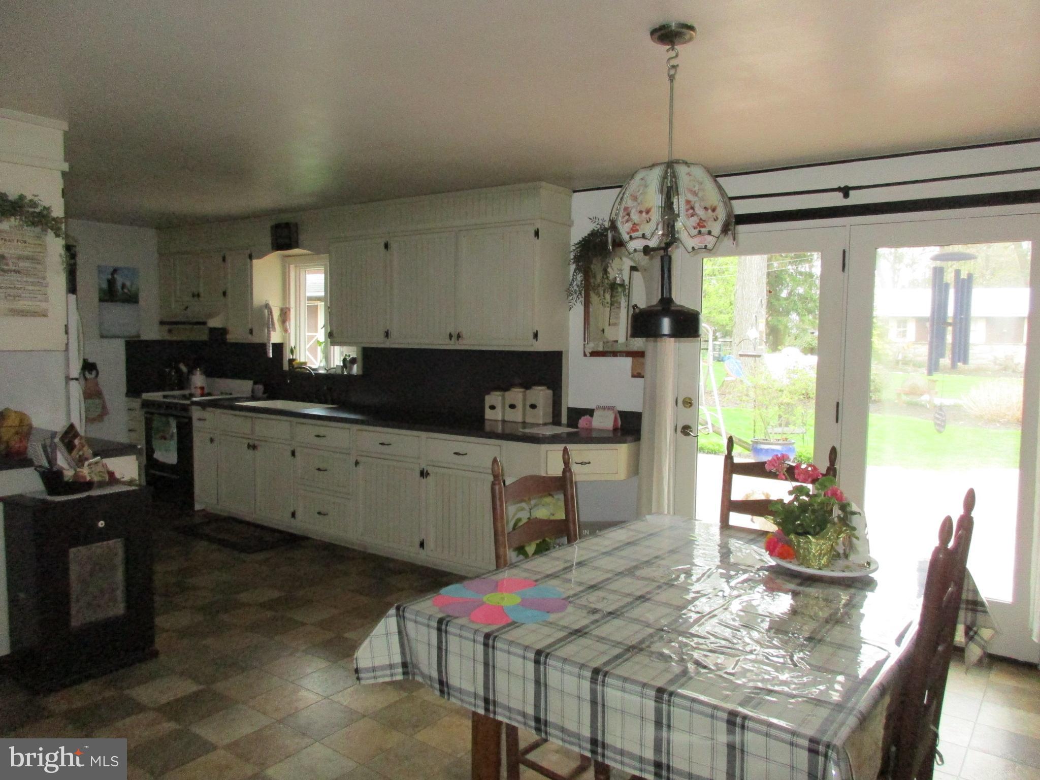 419 South Belmont Road Paradise, PA 17562 - Photo 4 of 7 Gallery Image 4