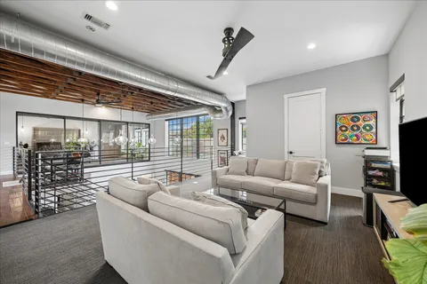 $700,000 | 2005 Terry Street, Houston, TX 77009