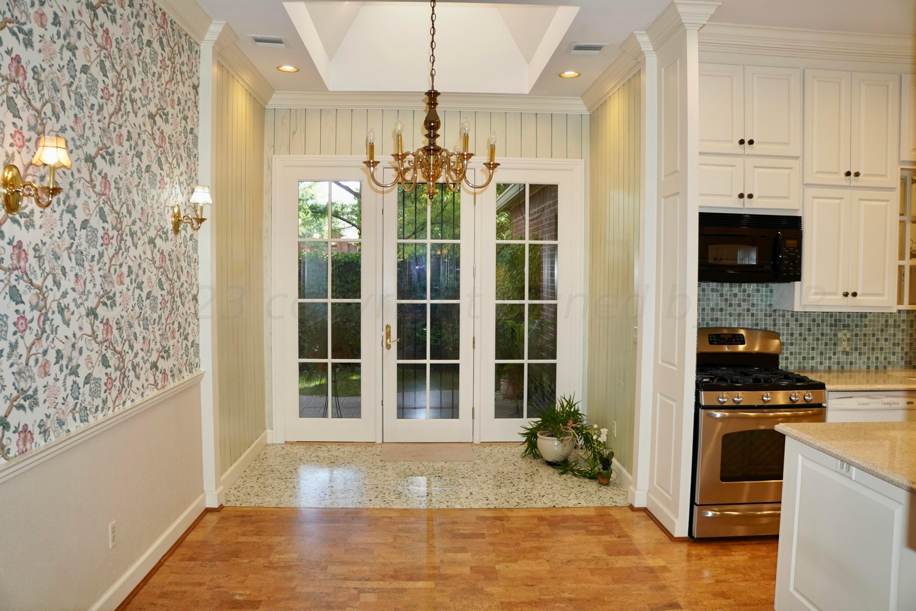 22 Edgewater Drive Amarillo, TX 79106 - Photo 21 of 52 Breakfast