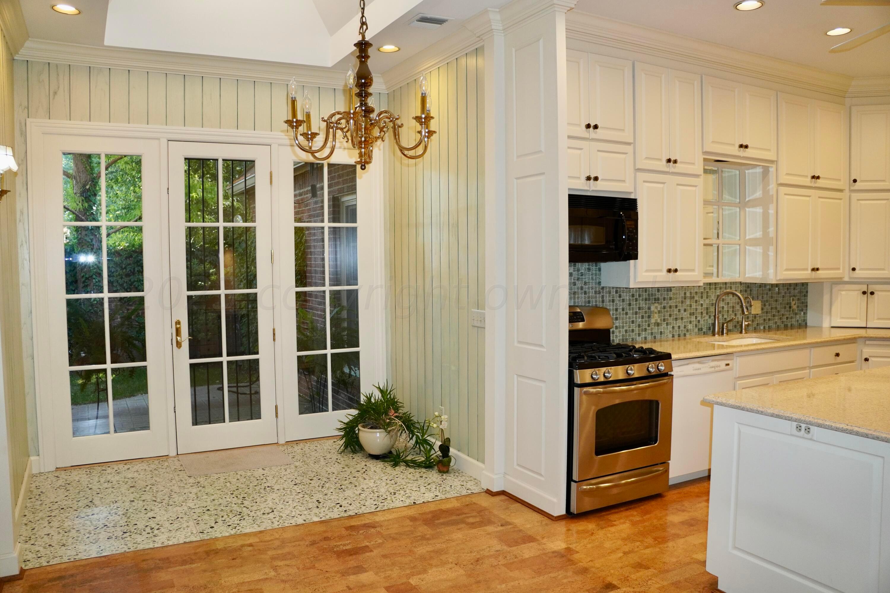 22 Edgewater Drive Amarillo, TX 79106 - Photo 22 of 52 Breakfast