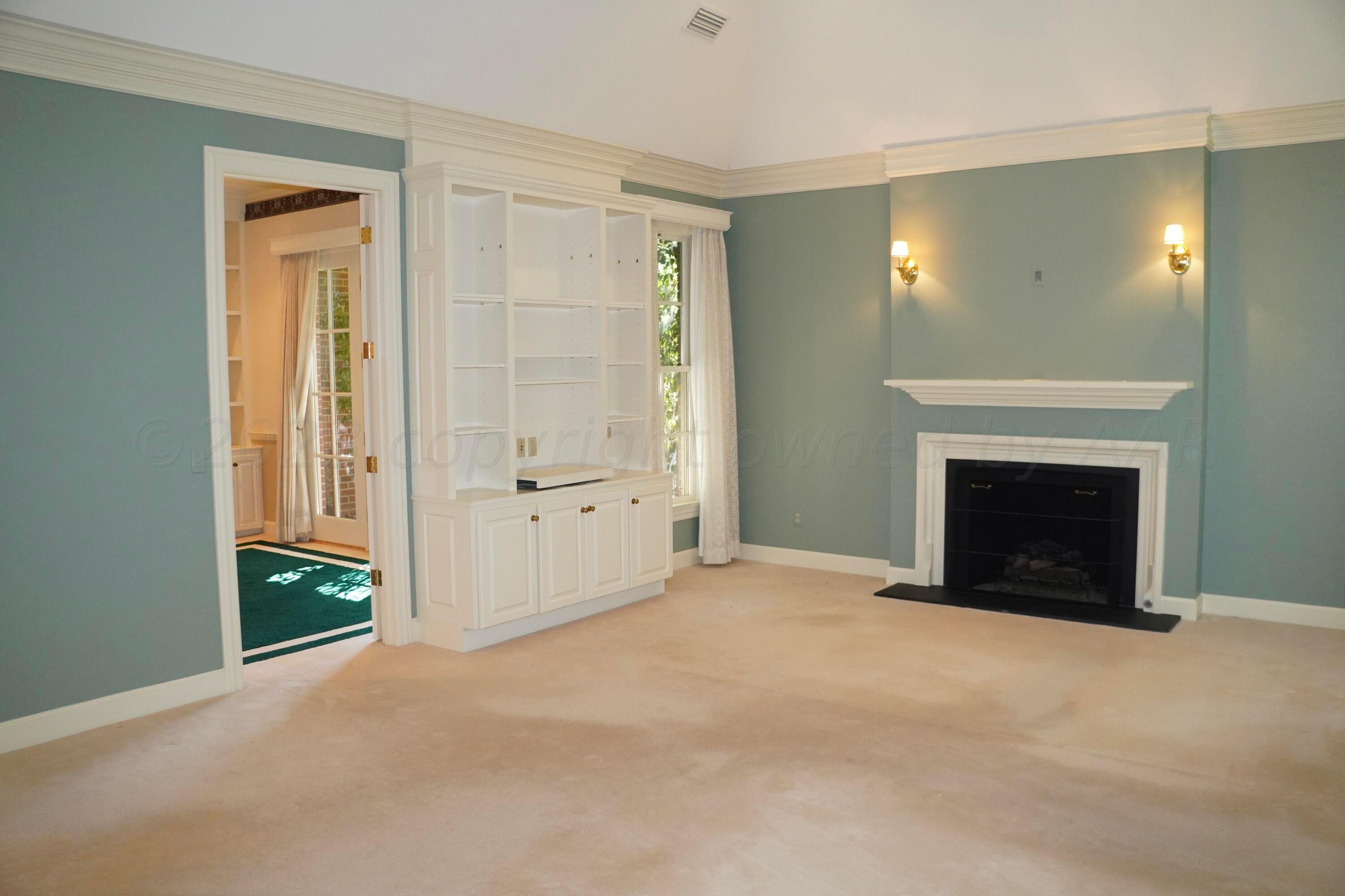 22 Edgewater Drive Amarillo, TX 79106 - Photo 32 of 52 Master Bedroom