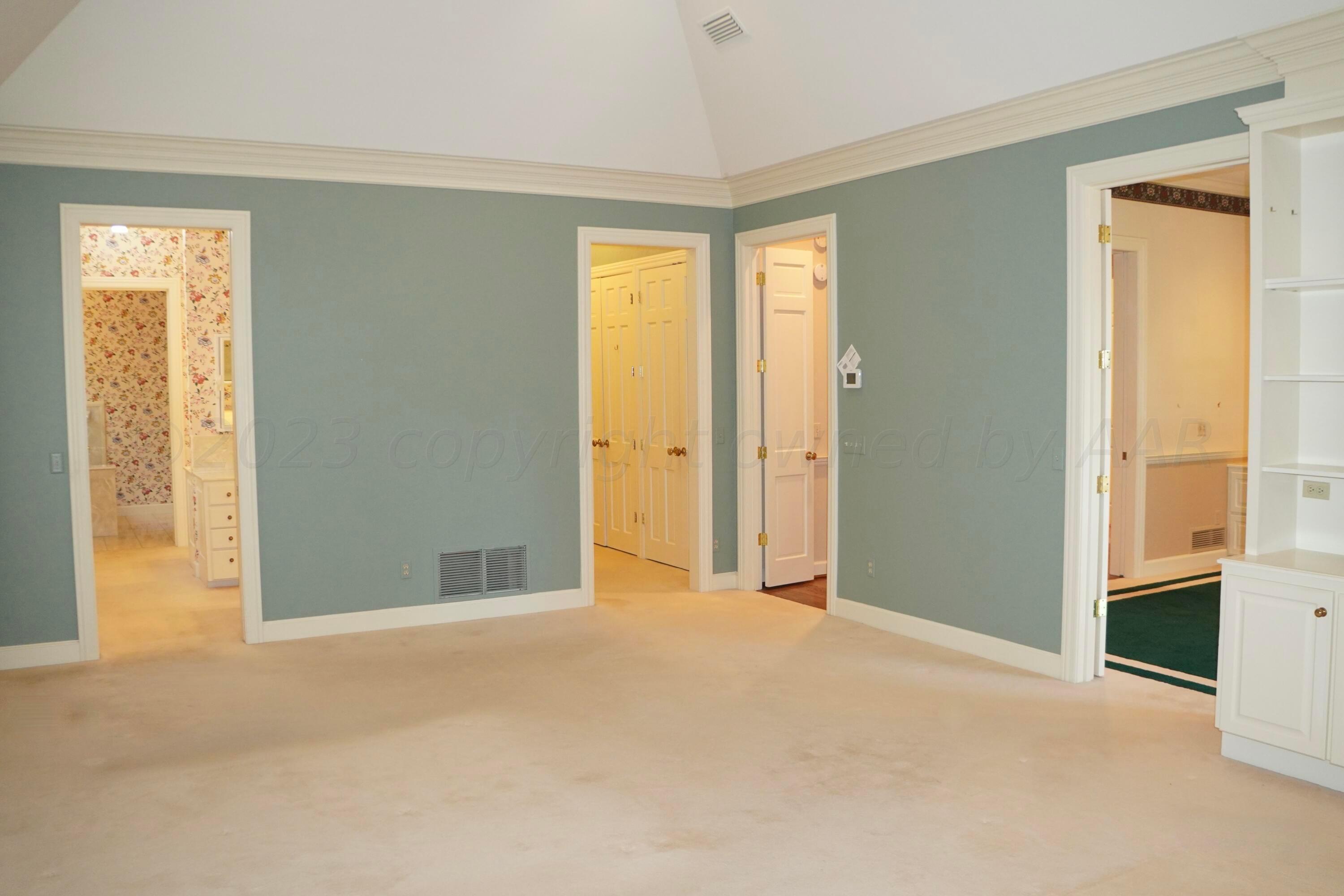 22 Edgewater Drive Amarillo, TX 79106 - Photo 33 of 52 Master Bedroom