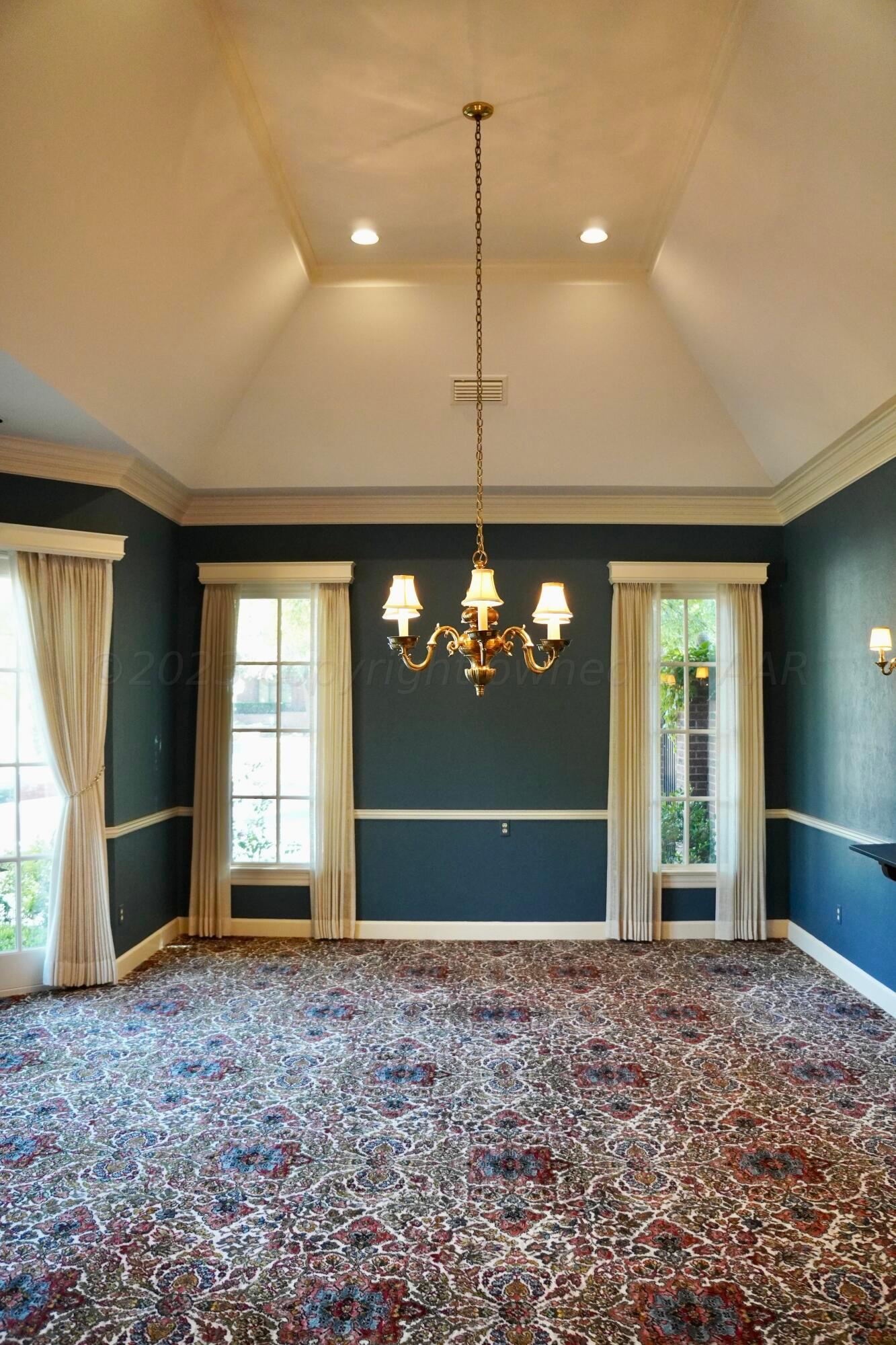 22 Edgewater Drive Amarillo, TX 79106 - Photo 9 of 52 Dining Room