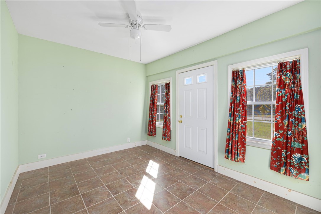 159 Ten Rod Road North Kingstown, RI 02852 - Photo 28 of 46