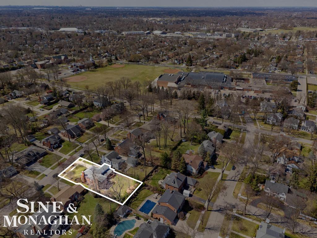 312 Cloverly Road Grosse Pointe, MI 48236 - Photo 76 of 89 50170282-357f9eaf-541b-4110-b5cf-2e4010cbcb32.JPG