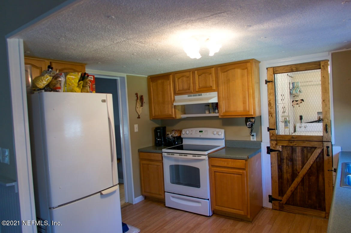 14166 Grover Road Jacksonville, FL 32226 - Photo 16 of 30 CB530E82-BF20-4FB9-BFF8-B0AAC9CF8584