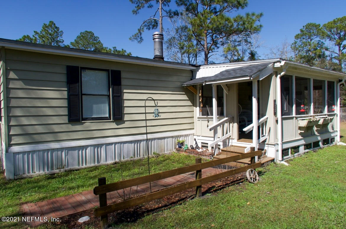 14166 Grover Road Jacksonville, FL 32226 - Photo 6 of 30 3C9008F7-AE10-453F-9B1F-78E1A7490495