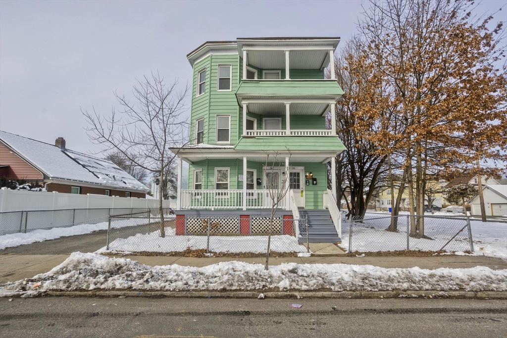 744-746 Carew Street Springfield, MA 01104 - Photo 2 of 38