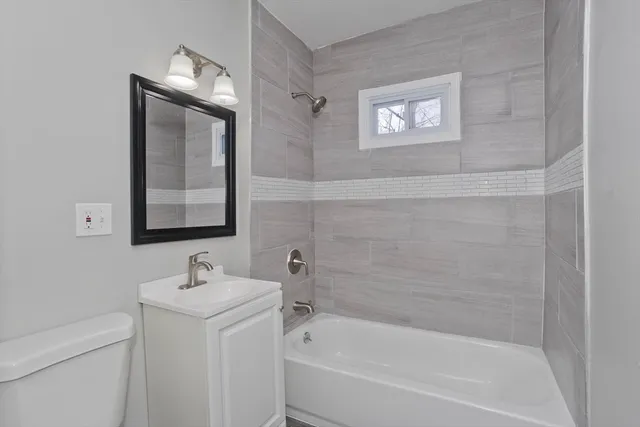 $525,000 | 744-746 Carew Street, Springfield, MA 01104