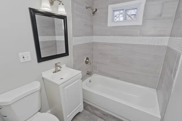 $525,000 | 744-746 Carew Street, Springfield, MA 01104