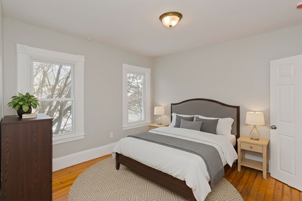 744-746 Carew Street Springfield, MA 01104 - Photo 3 of 38