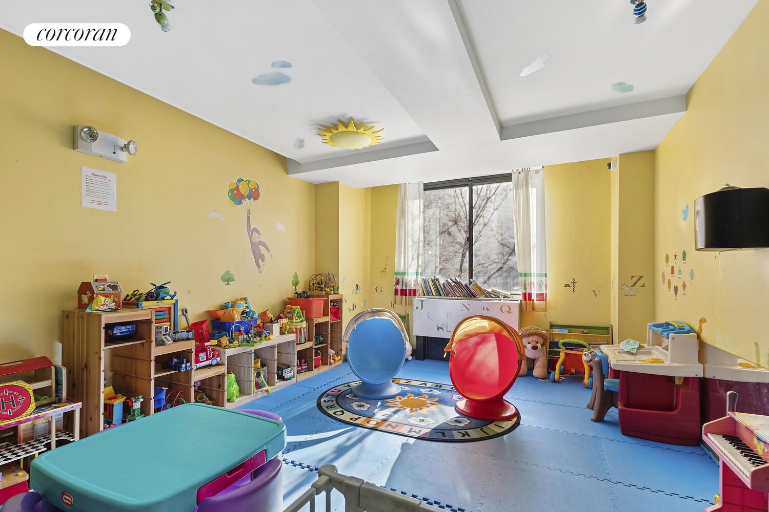 300 Rector Place, Unit 3J Manhattan, NY 10280 - Photo 9 of 11