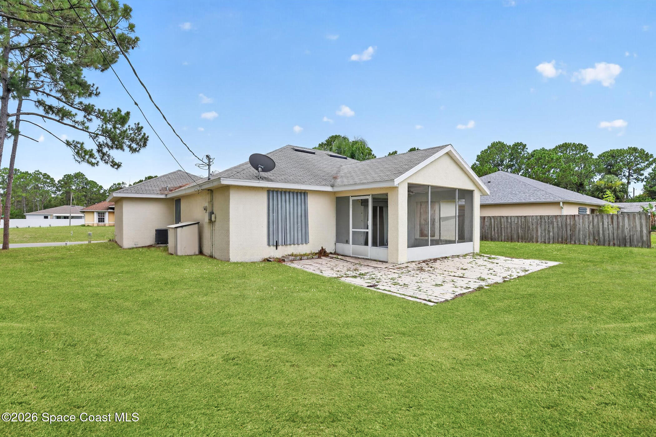 1091 Ray Road Southeast Palm Bay, FL 32909 - Photo 23 of 25 Back Yard