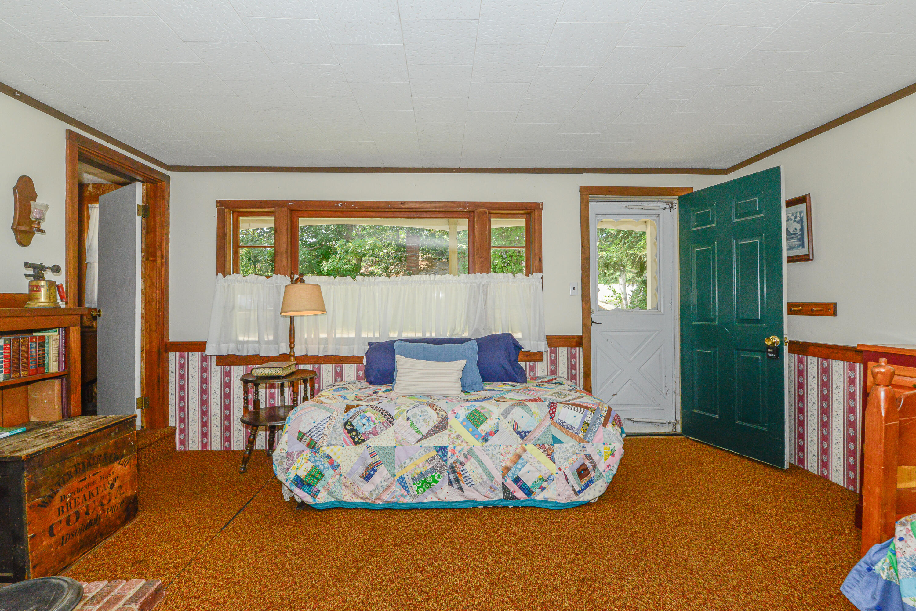 24 Boulder Road Raymond, ME 04071 - Photo 18 of 44 Sitting room (2)