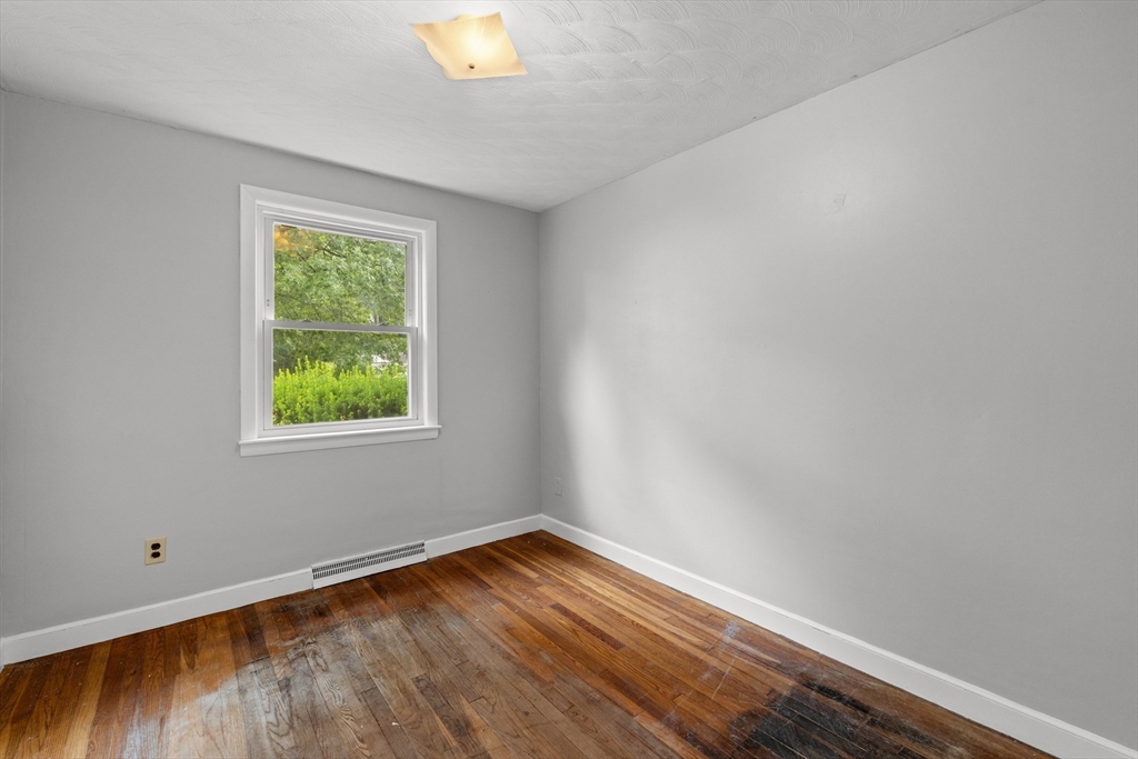 17 Marion Road Bellingham, MA 02019 - Photo 8 of 23 Gallery Image 8