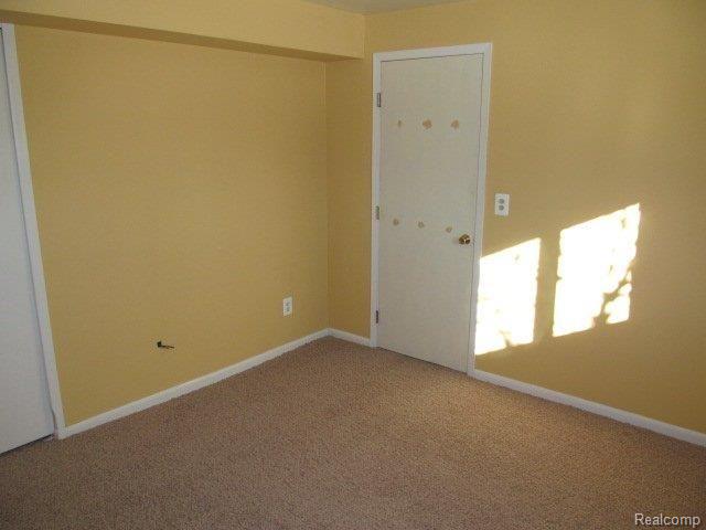 3840 Cone Avenue Rochester, MI 48309 - Photo 19 of 25 261-907857 - Bedroom 3 (1).JPG