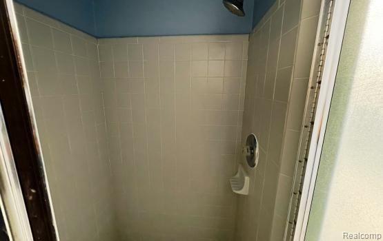 3360 Paddington Court Rochester, MI 48309 - Photo 16 of 24 16.jpg